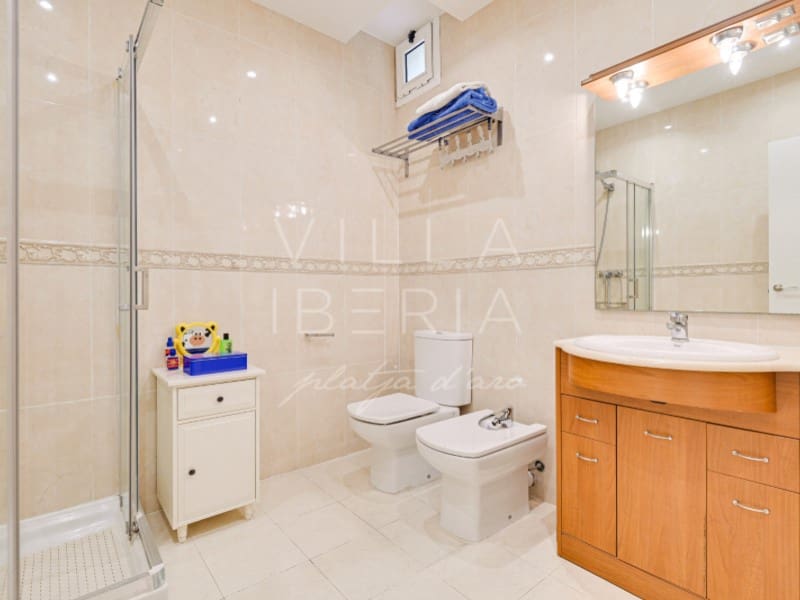 4 slaapkamer Villa te koop in Platja d'Aro met zwembad garage - € 750.000 (Ref: 9528438)