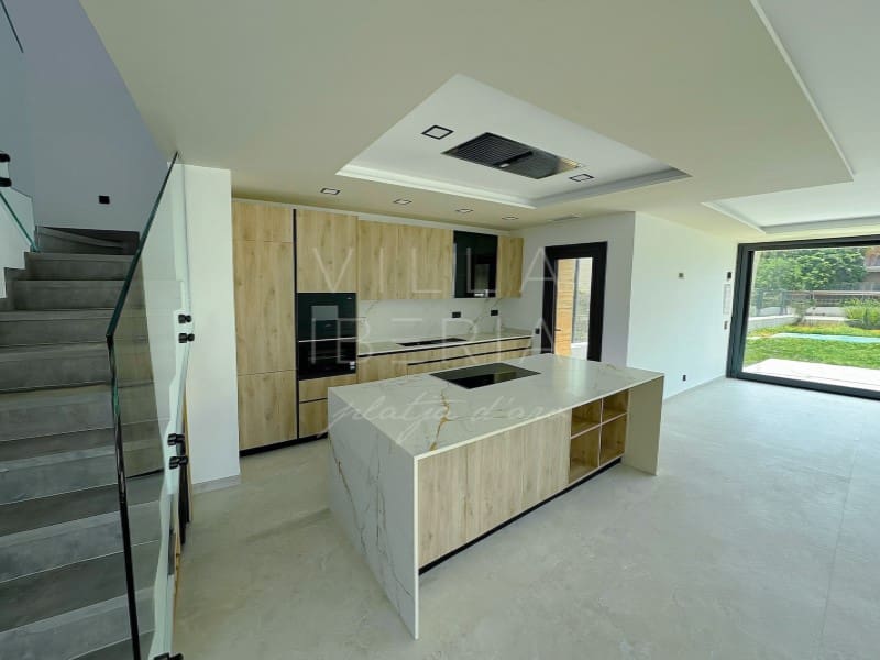 4 camera da letto Villa in vendita in S'Agaro con piscina garage - 1.350.000 € (Rif: 9528440)