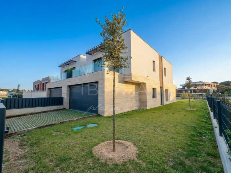 4 camera da letto Villa in vendita in S'Agaro con piscina garage - 1.350.000 € (Rif: 9528440)