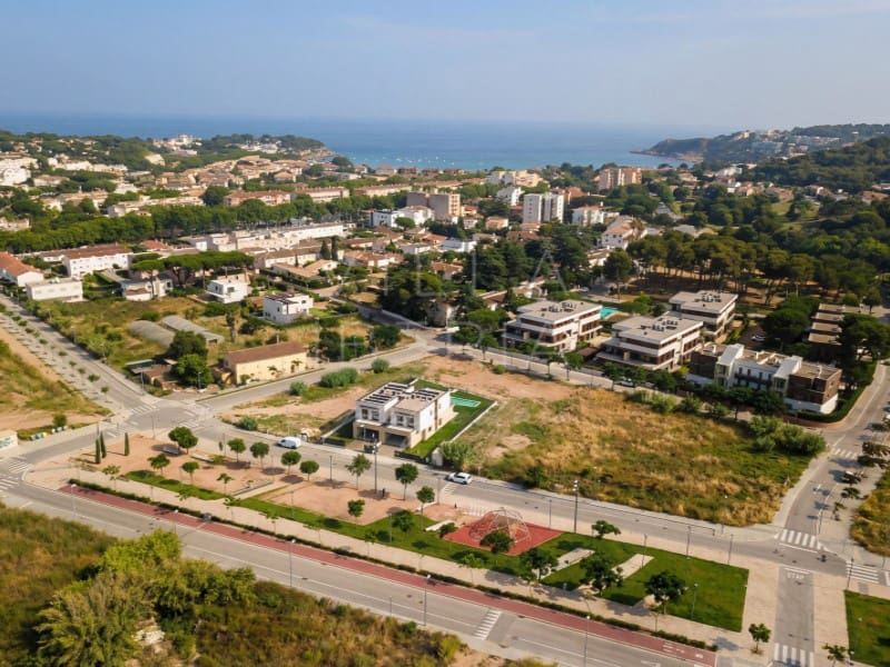 4 camera da letto Villetta Bifamiliare in vendita in S'Agaro con piscina garage - 1.380.000 € (Rif: 9528441)