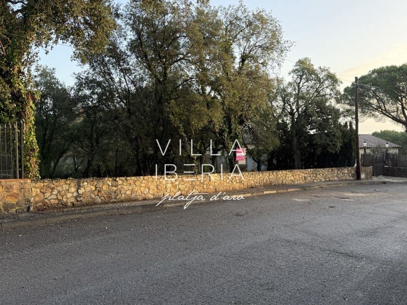 Building Plot for sale in Platja d'Aro - € 120,000 (Ref: 9530950)