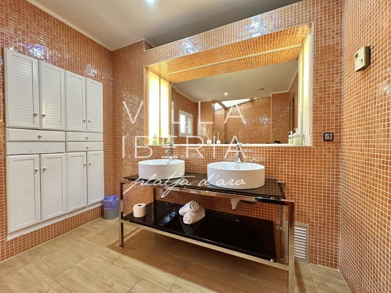 4 sovrum Villa till salu i Santa Cristina d'Aro med pool garage - 799 000 € (Ref: 9536815)