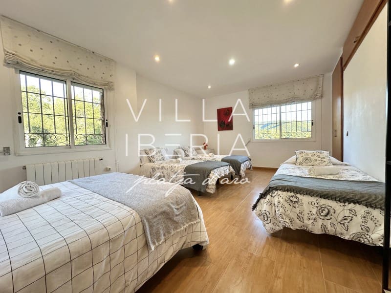 4 sovrum Villa till salu i Santa Cristina d'Aro med pool garage - 799 000 € (Ref: 9536815)