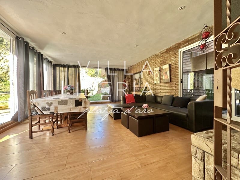 4 sovrum Villa till salu i Santa Cristina d'Aro med pool garage - 799 000 € (Ref: 9536815)