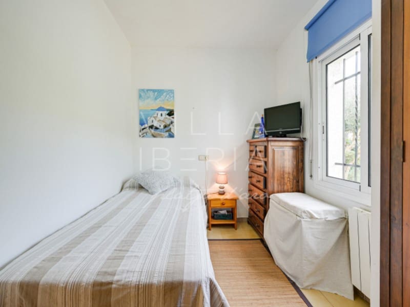 6 bedroom Villa for sale in Calonge i Sant Antoni with garage - € 495,000 (Ref: 9591574)