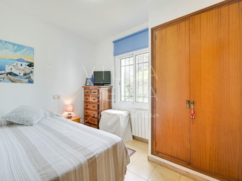 6 bedroom Villa for sale in Calonge i Sant Antoni with garage - € 495,000 (Ref: 9591574)