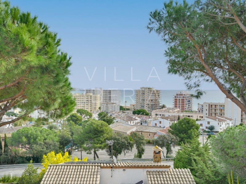 6 bedroom Villa for sale in Calonge i Sant Antoni with garage - € 495,000 (Ref: 9591574)