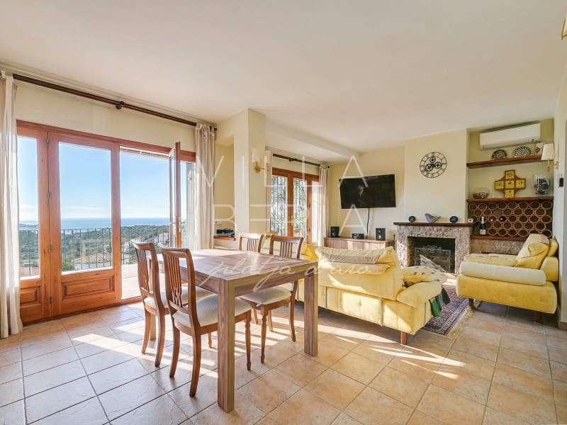 6 makuuhuone Huvila myytävänä paikassa Platja d'Aro mukana uima-altaan - 670 000 € (Ref: 9596397)