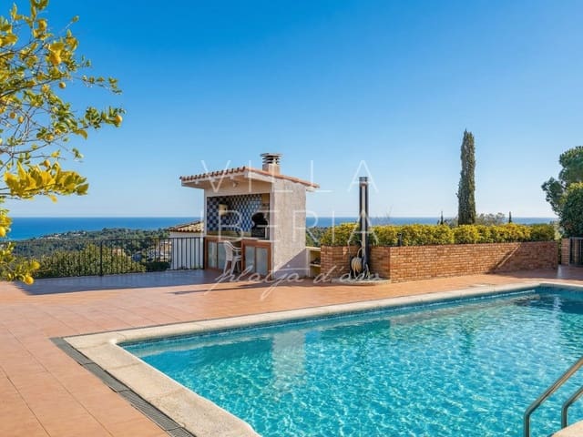 6 makuuhuone Huvila myytävänä paikassa Platja d'Aro, Castell-Platja d'Aro mukana uima-altaan - 670 000 € (Ref: 9596397)