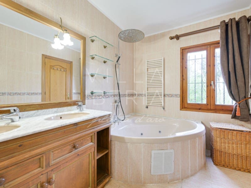 6 makuuhuone Huvila myytävänä paikassa Platja d'Aro mukana uima-altaan - 670 000 € (Ref: 9596397)