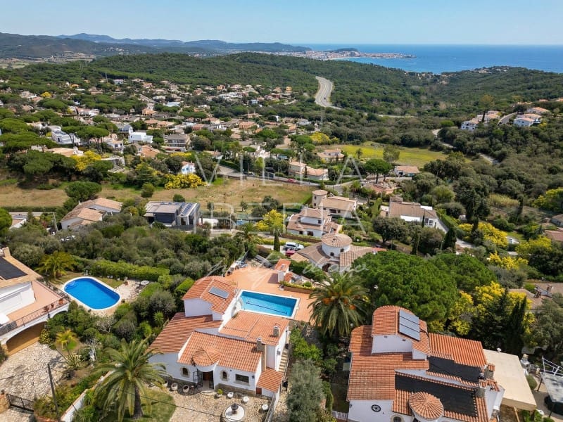 6 makuuhuone Huvila myytävänä paikassa Platja d'Aro mukana uima-altaan - 670 000 € (Ref: 9596397)