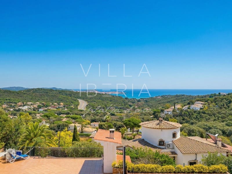 6 makuuhuone Huvila myytävänä paikassa Platja d'Aro mukana uima-altaan - 670 000 € (Ref: 9596397)