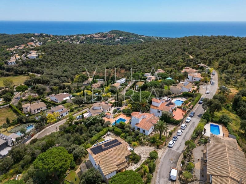 6 makuuhuone Huvila myytävänä paikassa Platja d'Aro mukana uima-altaan - 670 000 € (Ref: 9596397)