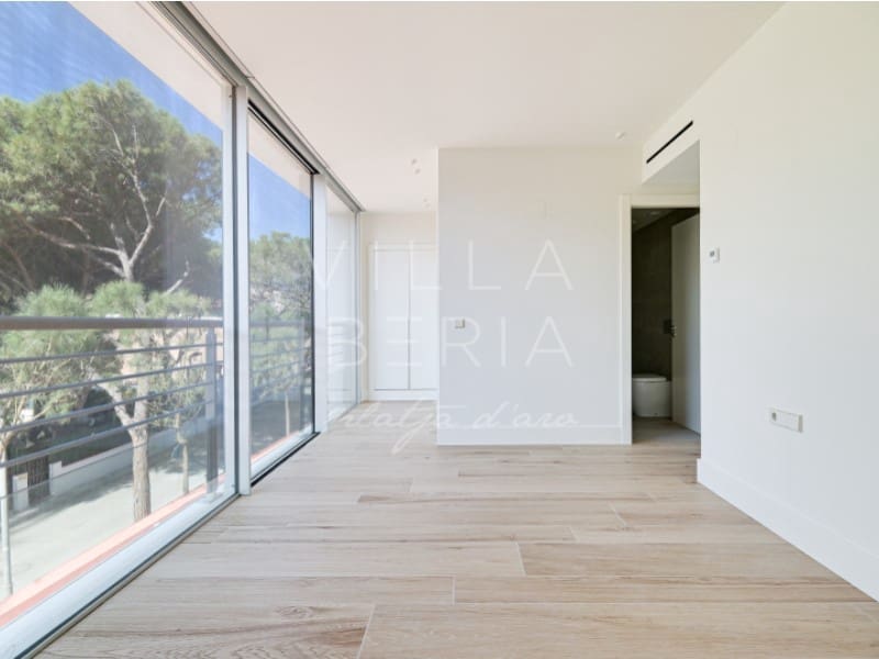 3 slaapkamer Appartement te koop in Platja d'Aro met garage - € 925.000 (Ref: 9651855)