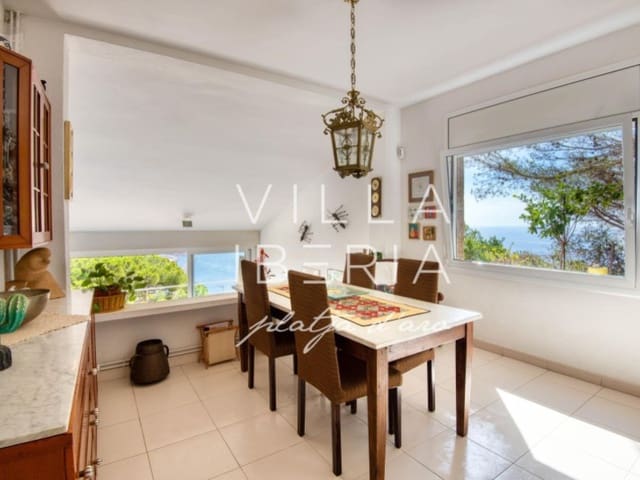 4 chambre Villa/Maison à vendre à Sant Feliu de Guíxols avec piscine garage - 1 600 000 € (Ref: 9661922)