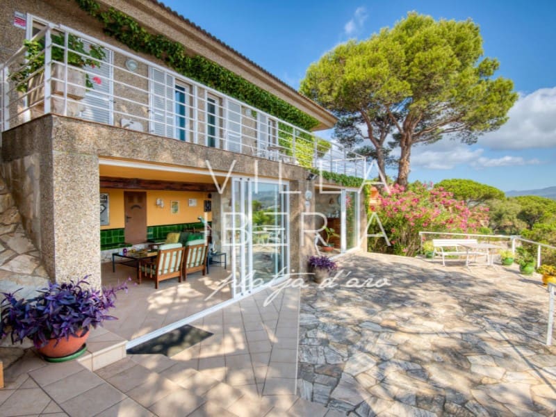 4 chambre Villa/Maison à vendre à Sant Feliu de Guixols avec piscine garage - 1 600 000 € (Ref: 9661922)