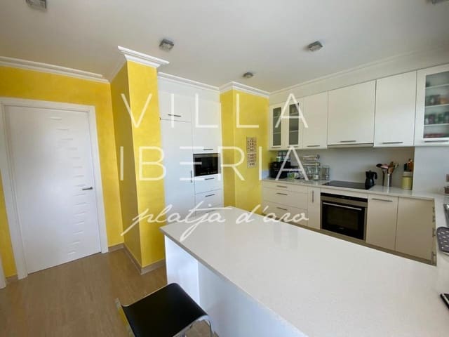 4 makuuhuone Huvila myytävänä paikassa Sant Feliu de Guíxols mukana uima-altaan 
autotalli - 2 000 000 € (Ref: 9670528)