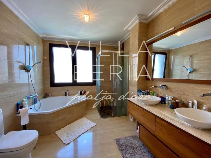 4 bedroom Villa for sale in Sant Feliu de Guixols with pool garage - € 2,000,000 (Ref: 9670528)