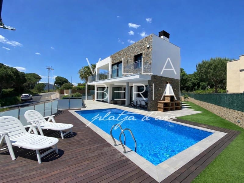 4 bedroom Villa for sale in Sant Feliu de Guixols with pool garage - € 2,000,000 (Ref: 9670528)