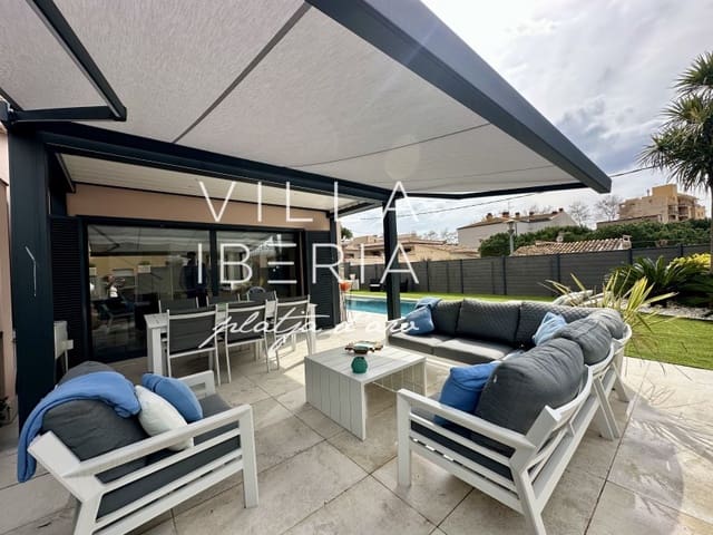 4 camera da letto Villetta Bifamiliare in vendita in Platja d'Aro, Castell-Platja d'Aro con garage - 880.000 € (Rif: 9690534)