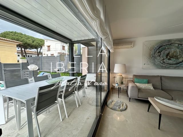 4 camera da letto Villetta Bifamiliare in vendita in Platja d'Aro, Castell-Platja d'Aro con garage - 880.000 € (Rif: 9690534)