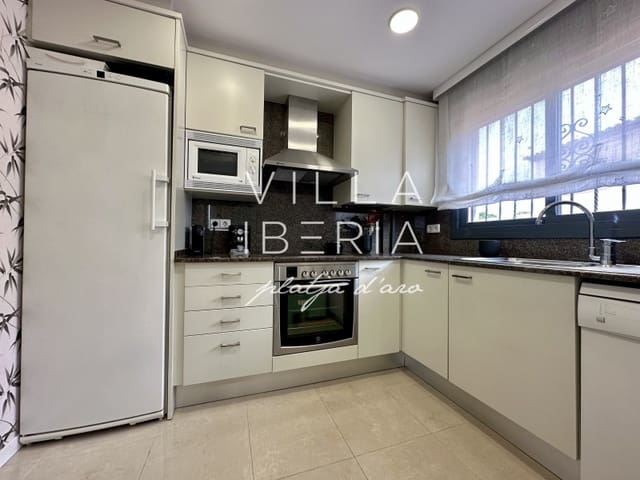 4 camera da letto Villetta Bifamiliare in vendita in Platja d'Aro, Castell-Platja d'Aro con garage - 880.000 € (Rif: 9690534)