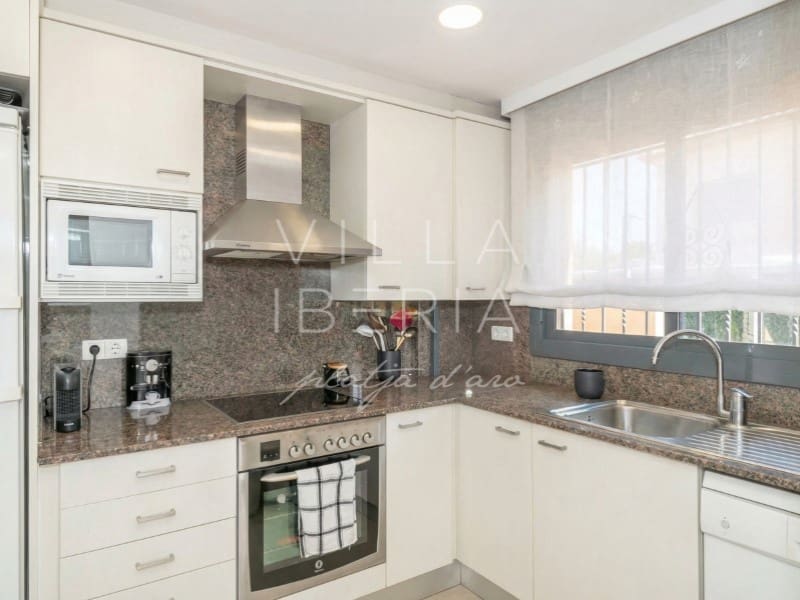 4 camera da letto Villetta Bifamiliare in vendita in Platja d'Aro con garage - 880.000 € (Rif: 9690534)