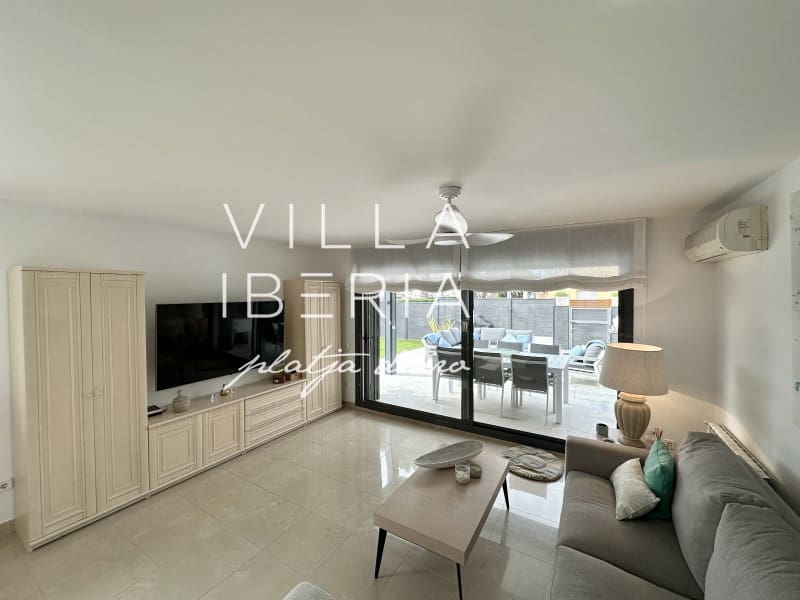 4 bedroom Semi-detached Villa for sale in Platja d'Aro with garage - € 790,000 (Ref: 9690534)