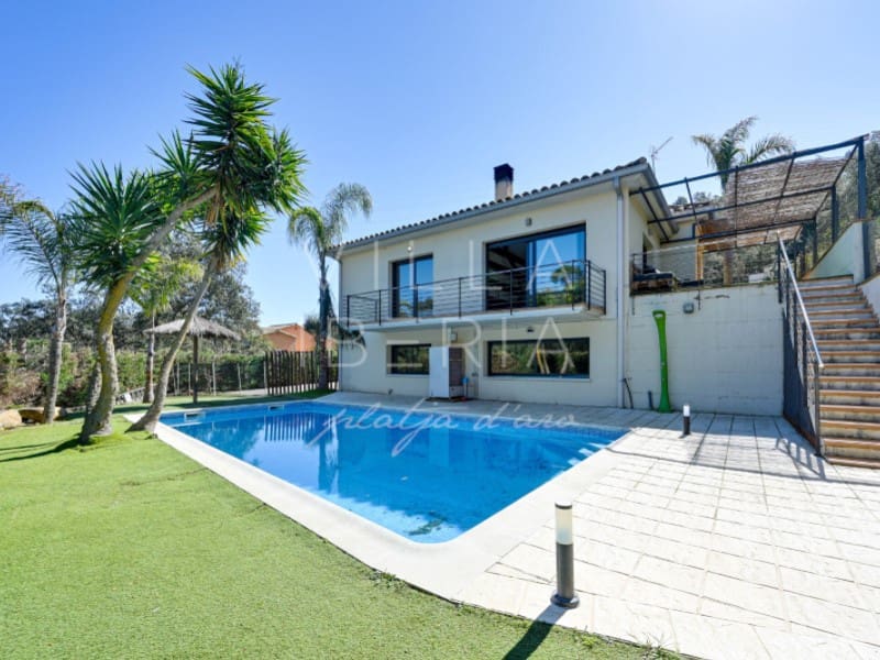4 Zimmer Villa zu verkaufen in Platja d'Aro mit Pool Garage - 749.000 € (Ref: 9704910)