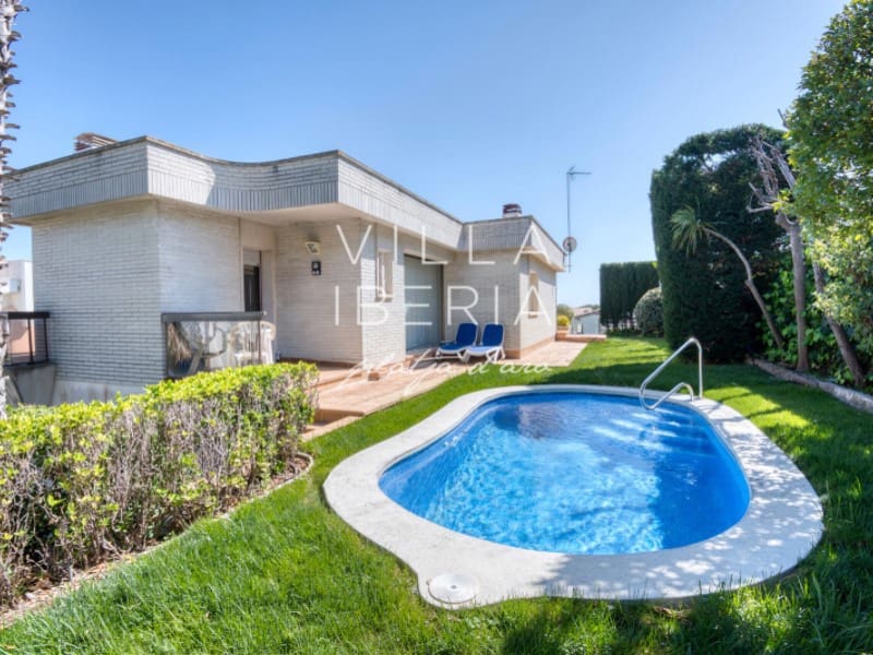 4 quarto Moradia para venda em Platja d'Aro com piscina garagem - 1 200 000 € (Ref: 9719842)