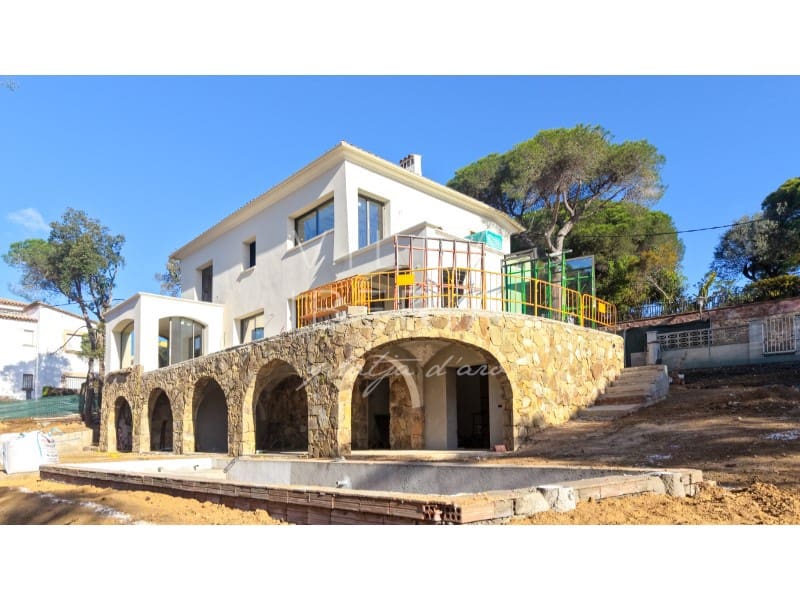 Chalet de 5 habitaciones en Platja d'Aro en venta con piscina garaje - 2.350.000 € (Ref: 9721577)