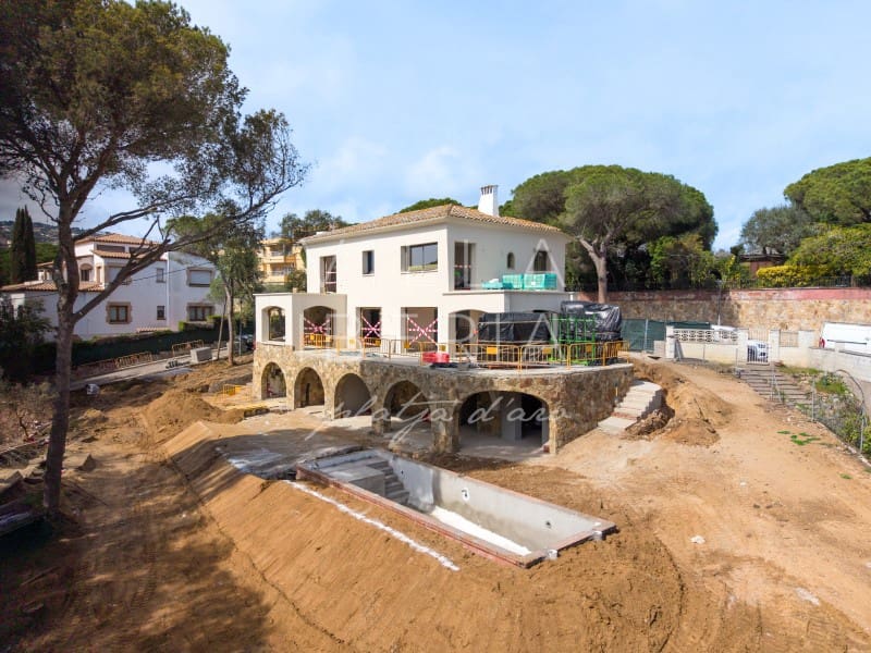 Chalet de 5 habitaciones en Platja d'Aro en venta con piscina garaje - 2.350.000 € (Ref: 9721577)