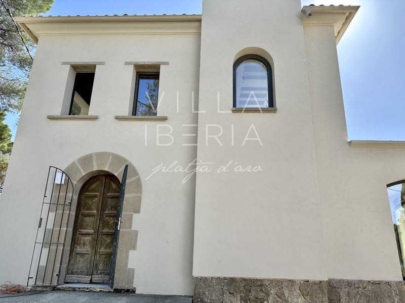 5 bedroom Villa for sale in Platja d'Aro with pool garage - € 2,350,000 (Ref: 9721577)