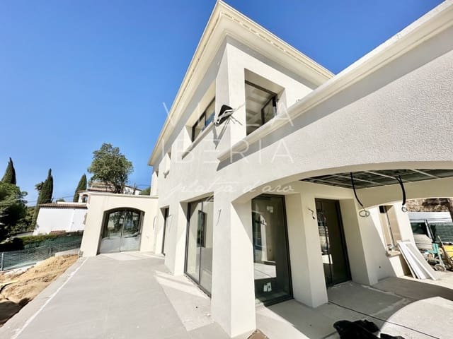 5 camera da letto Villa in vendita in Platja d'Aro, Castell-Platja d'Aro con piscina garage - 2.350.000 € (Rif: 9721577)