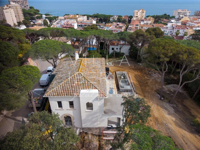 5 bedroom Villa for sale in Platja d'Aro with pool garage - € 2,350,000 (Ref: 9721577)