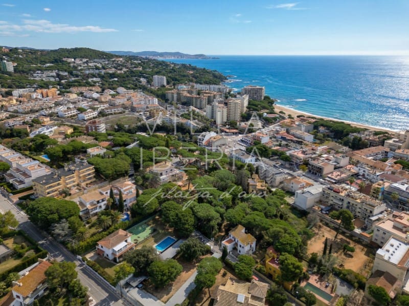 5 bedroom Villa for sale in Platja d'Aro with pool garage - € 2,350,000 (Ref: 9721577)