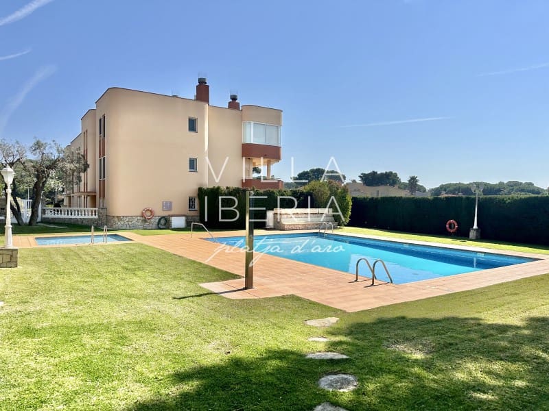 2 bedroom Apartment for sale in S'Agaro - € 425,000 (Ref: 9729307)