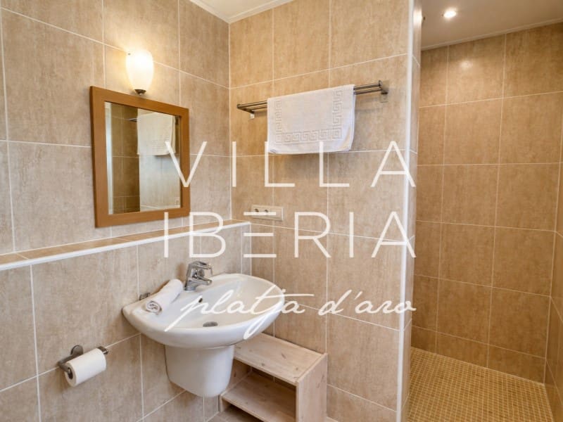 7 slaapkamer Villa te koop in Santa Cristina d'Aro met zwembad garage - € 1.375.000 (Ref: 9744120)