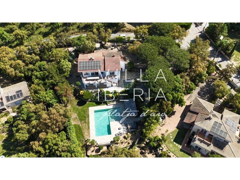 7 slaapkamer Villa te koop in Santa Cristina d'Aro met zwembad garage - € 1.375.000 (Ref: 9744120)