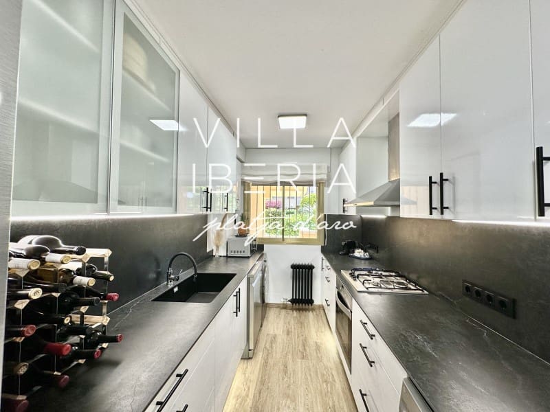 3 soveværelse Lejlighed til salg i S'Agaro - € 675.000 (Ref: 9761921)