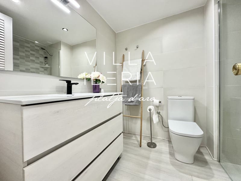 3 soveværelse Lejlighed til salg i S'Agaro - € 675.000 (Ref: 9761921)