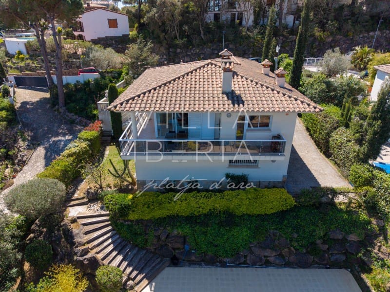 4 bedroom Villa for sale in Calonge i Sant Antoni with pool garage - € 825,000 (Ref: 9794517)