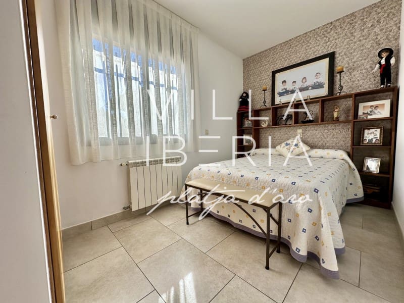 4 quarto Moradia para venda em S'Agaro com piscina garagem - 625 000 € (Ref: 9799160)