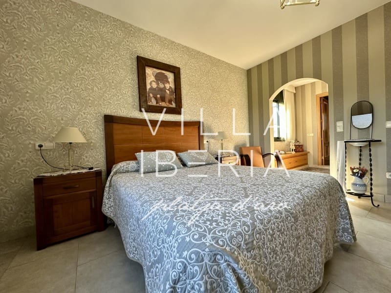 4 quarto Moradia para venda em S'Agaro com piscina garagem - 625 000 € (Ref: 9799160)