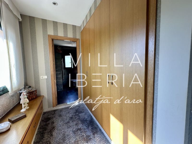 4 quarto Moradia para venda em S'Agaro com piscina garagem - 625 000 € (Ref: 9799160)