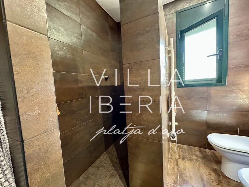 4 quarto Moradia para venda em S'Agaro com piscina garagem - 625 000 € (Ref: 9799160)