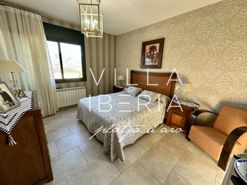 4 quarto Moradia para venda em S'Agaro com piscina garagem - 625 000 € (Ref: 9799160)