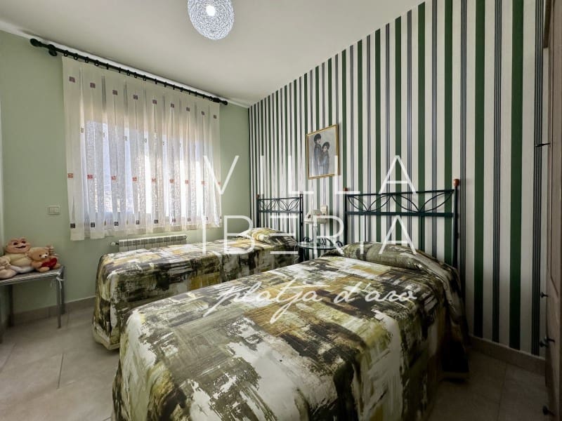 4 quarto Moradia para venda em S'Agaro com piscina garagem - 625 000 € (Ref: 9799160)