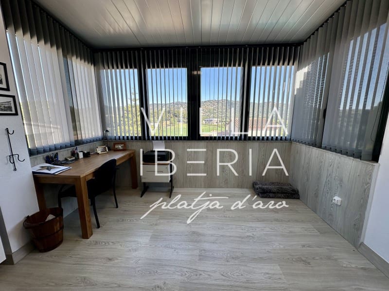 4 quarto Moradia para venda em S'Agaro com piscina garagem - 625 000 € (Ref: 9799160)