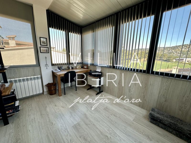 4 quarto Moradia para venda em S'Agaro com piscina garagem - 625 000 € (Ref: 9799160)